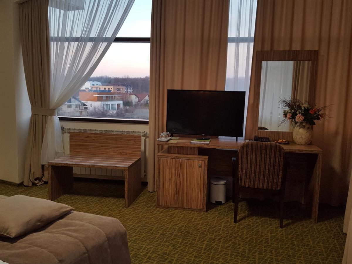 Hotel Tecadra Bukareszt Zewnętrze zdjęcie